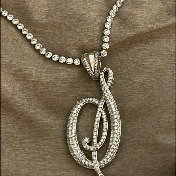 Pace’ Initial S - Picture 1 of 2